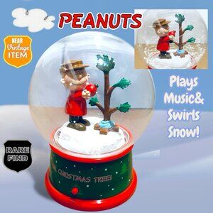 Peanuts Charlie Brown Holiday Musical Snow Globe! Plays “OH CHRISTMAS TREE!”